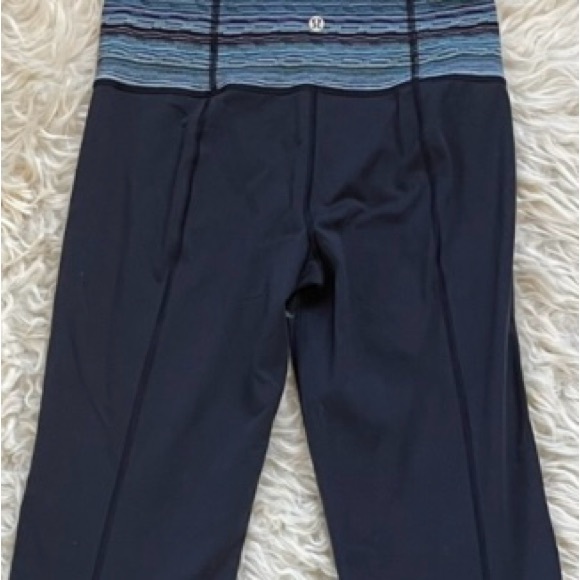 EC worn twice inkwell blue Lululemon Groove pants - Picture 2 of 5